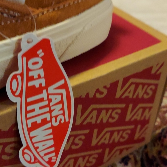 Vans suede all weather shoes - Picture 6 of 6